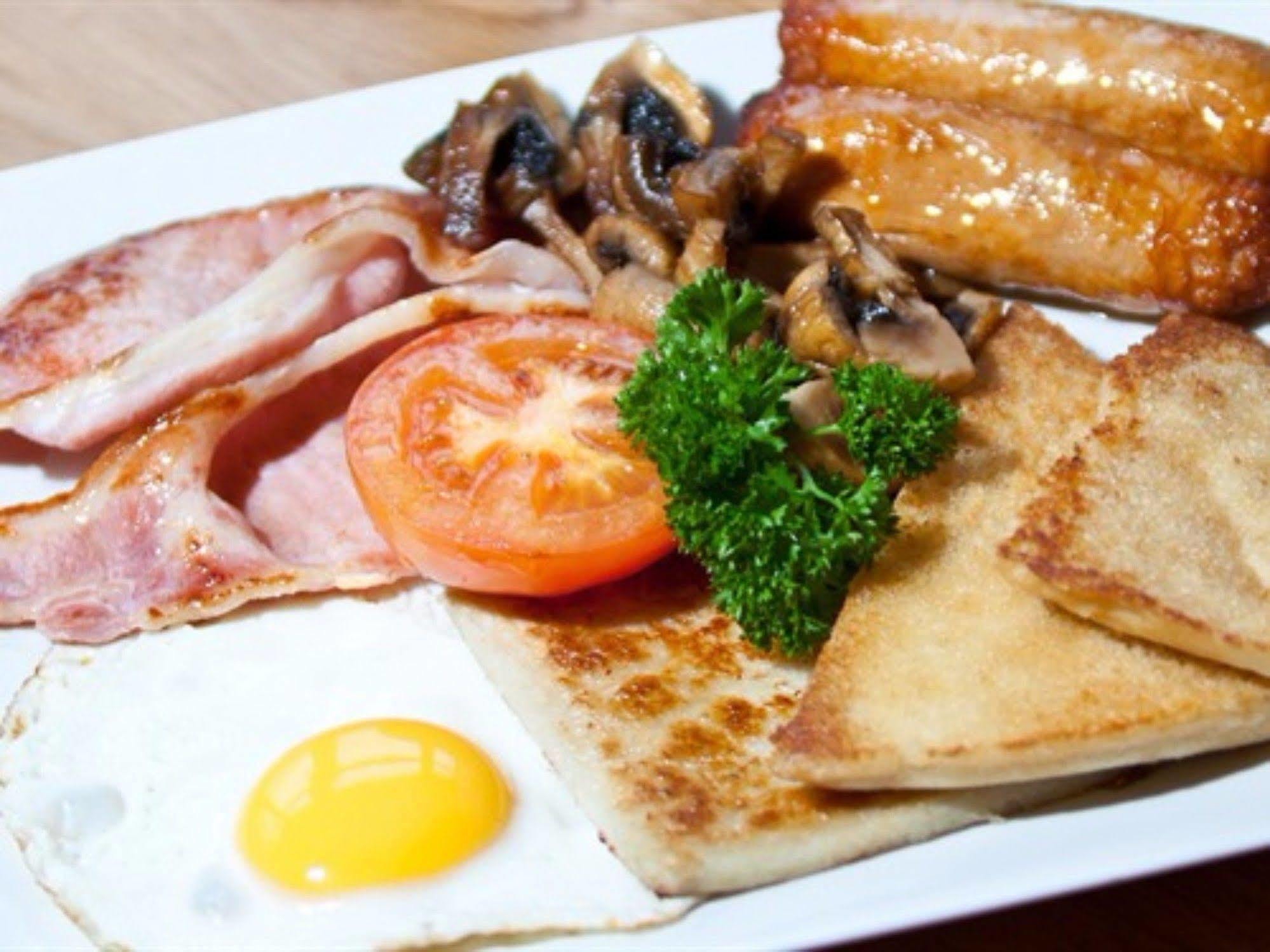 Dobbins Inn Carrickfergus Kültér fotó